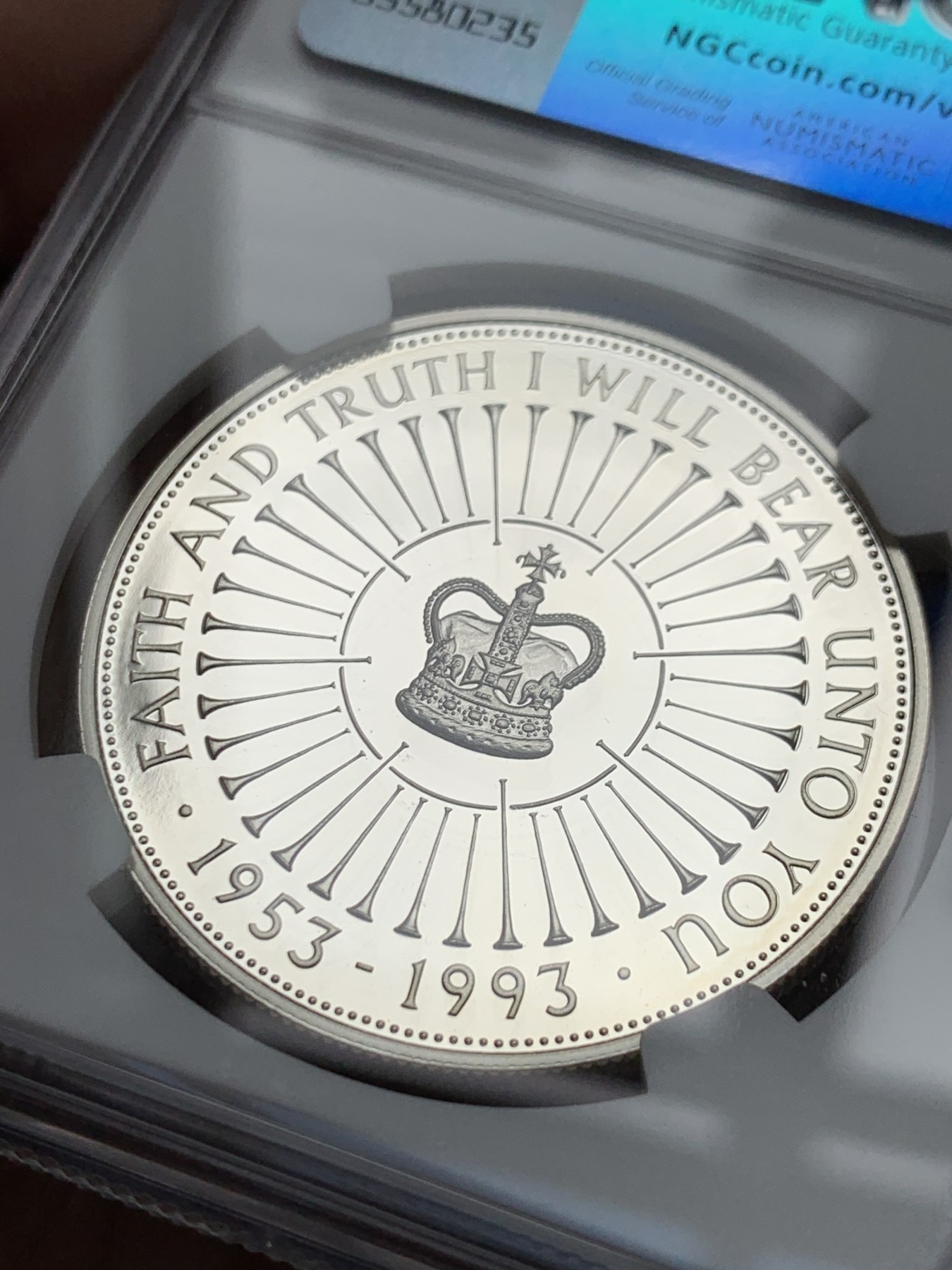 《竞宝斋》第263场-周日，周一 2场连拍 (全场包邮) NGC PF69UC 英国 1993年 女王伊丽莎白二世加冕40周年 5镑 银币（证书齐全，性价比超高）