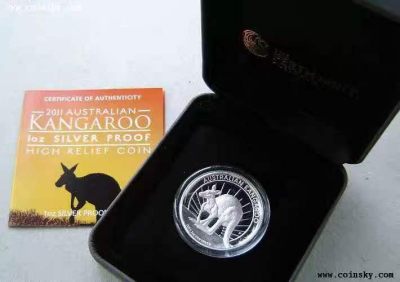 【币将精彩】世界钱币拍卖专场(2024-5-1) - 澳大利亚2011年袋鼠1盎司高浮雕加厚银币  面值1元，含银1盎司，直径32.6毫米，发行20000枚，原盒证书。