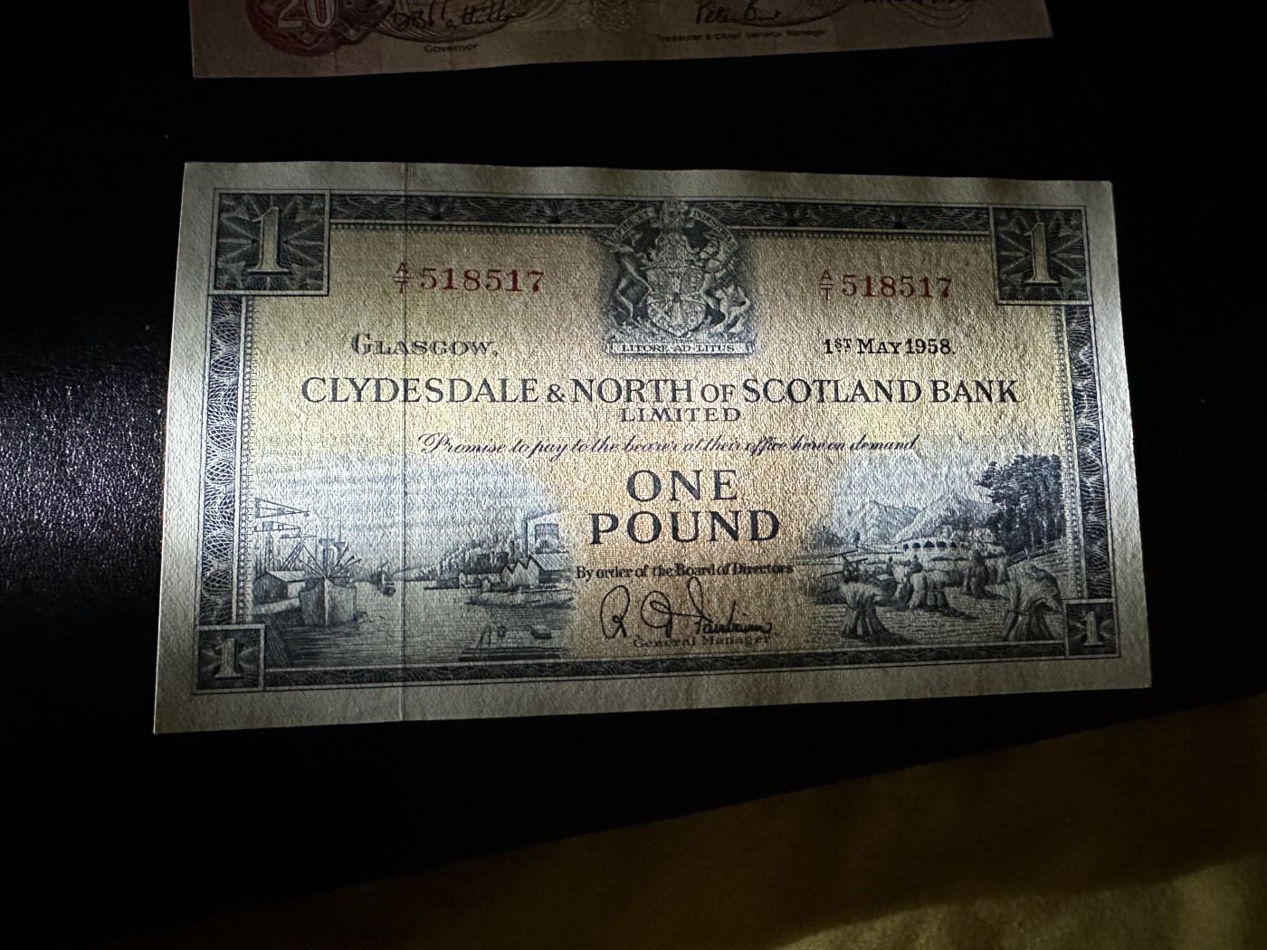 《外钞收藏家》第三百六十五期（连拍第二场） 1958年苏格兰联合银行1镑 UNC- 边角轻微潮