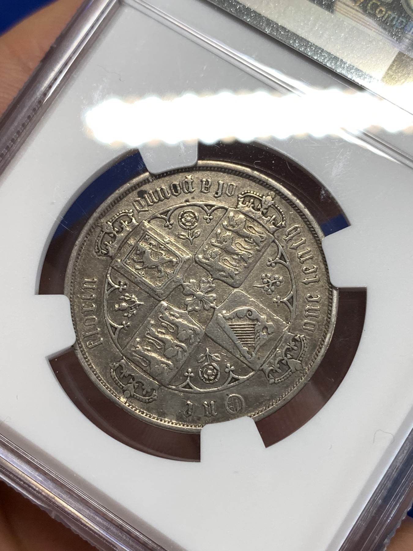 《竞宝斋》第263场-周日，周一 2场连拍 (全场包邮) NGC VFD 英国1885年维多利亚哥特弗洛林银币