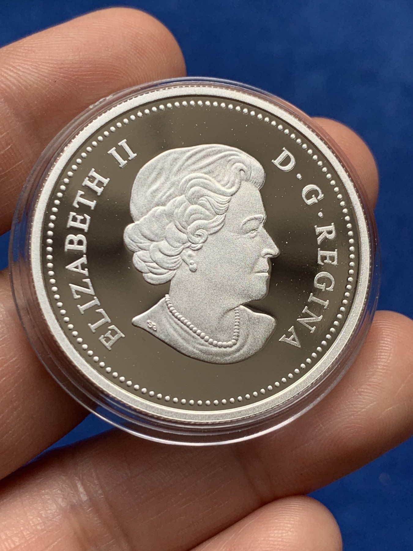 《竞宝斋》第263场-周日，周一 2场连拍 (全场包邮) 加拿大2014年发行的枫叶树冠系列4秋叶倾城彩银币-20加元（克劳斯获奖币-2016年最佳克朗币，裸币市价1200+） 1盎司999银 38mm 礼盒装