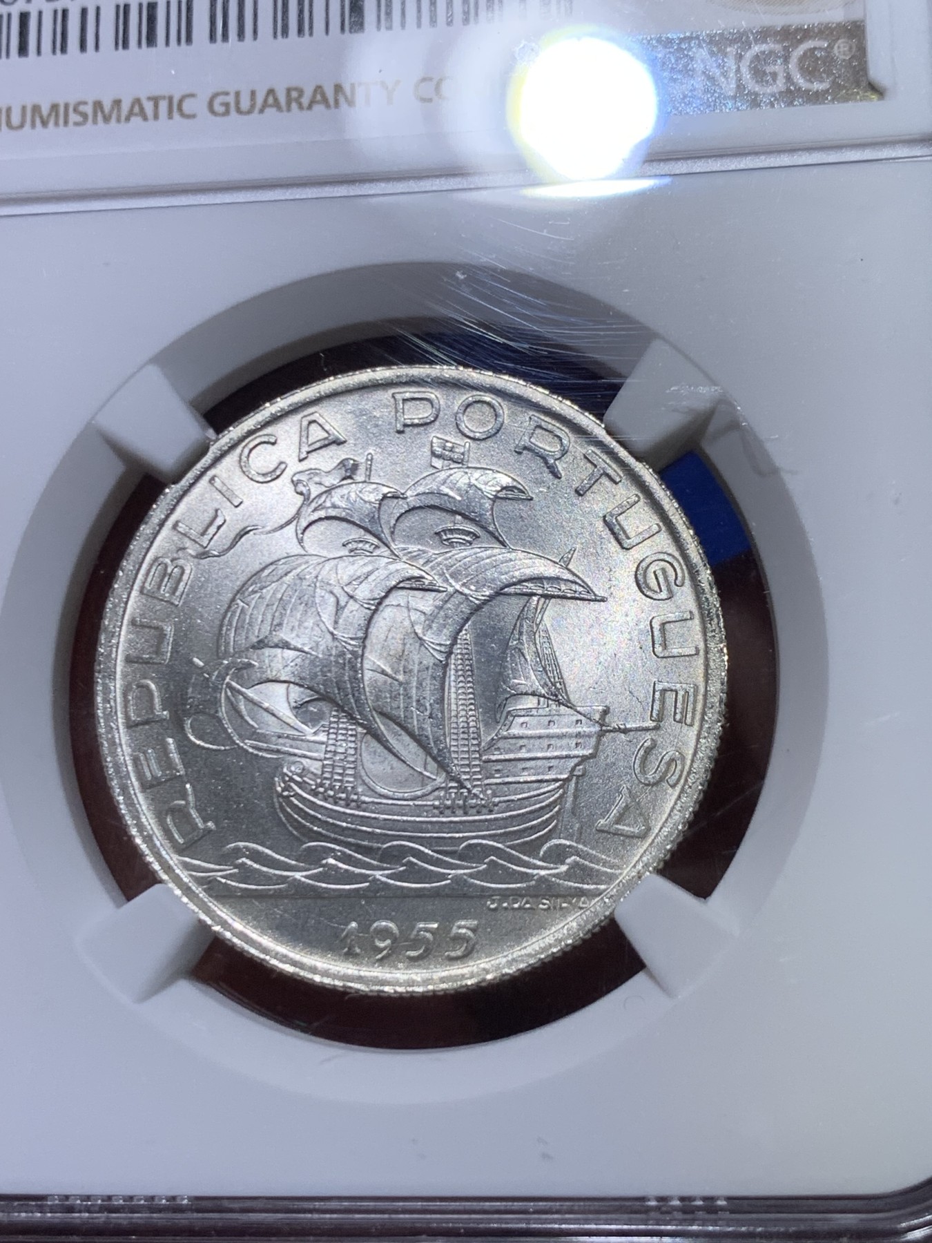 《竞宝斋》第263场-周日，周一 2场连拍 (全场包邮) NGC MS65 葡萄牙1955年大帆船10埃斯库多银币，原光美品，难得的状态
