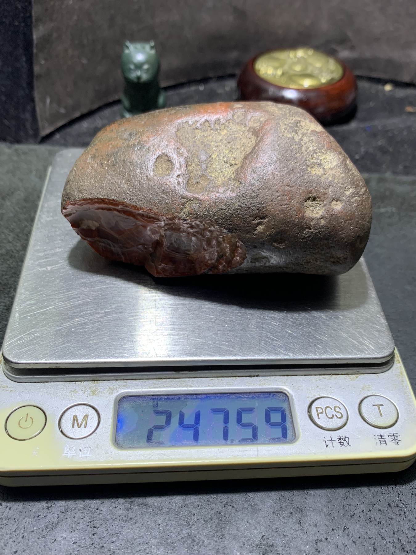 精美铁皮开口料南红玛瑙原石一颗