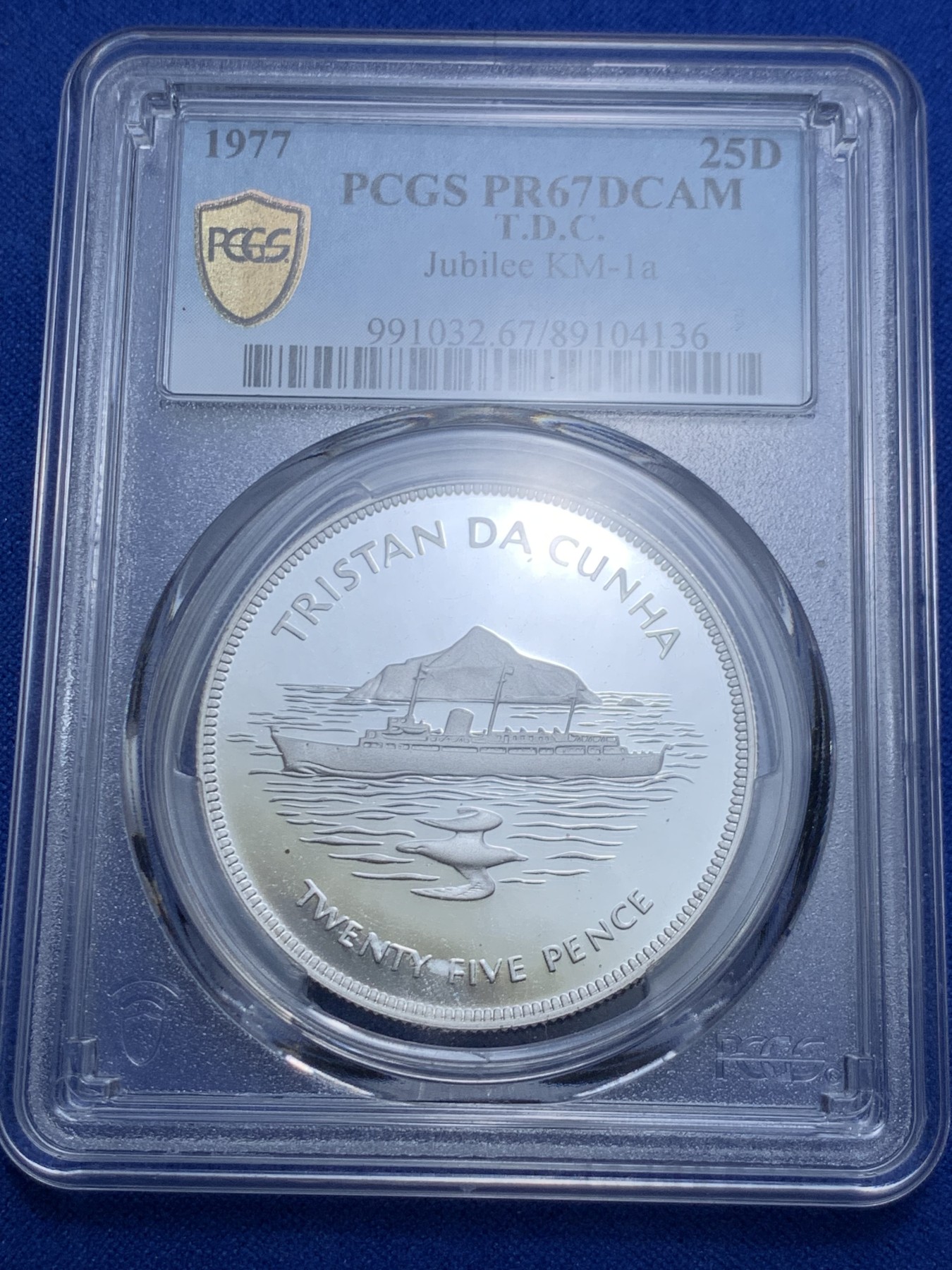 《竞宝斋》第263场-周日，周一 2场连拍 (全场包邮) PCGS PR67DCAM 1977年特里斯坦-达库尼亚群岛女皇登基25周年银币 高浮雕打制 是女王收藏中不可或缺的品类