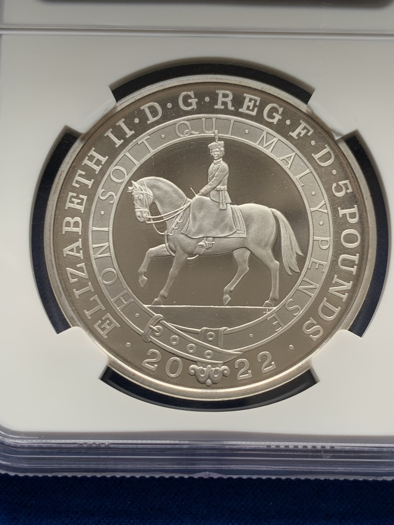 《竞宝斋》第263场-周日，周一 2场连拍 (全场包邮) NGC PF69UC 英国 2022年 女王伊丽莎白二世在位70周年 5镑 银币（盒证齐全，性价比超高）