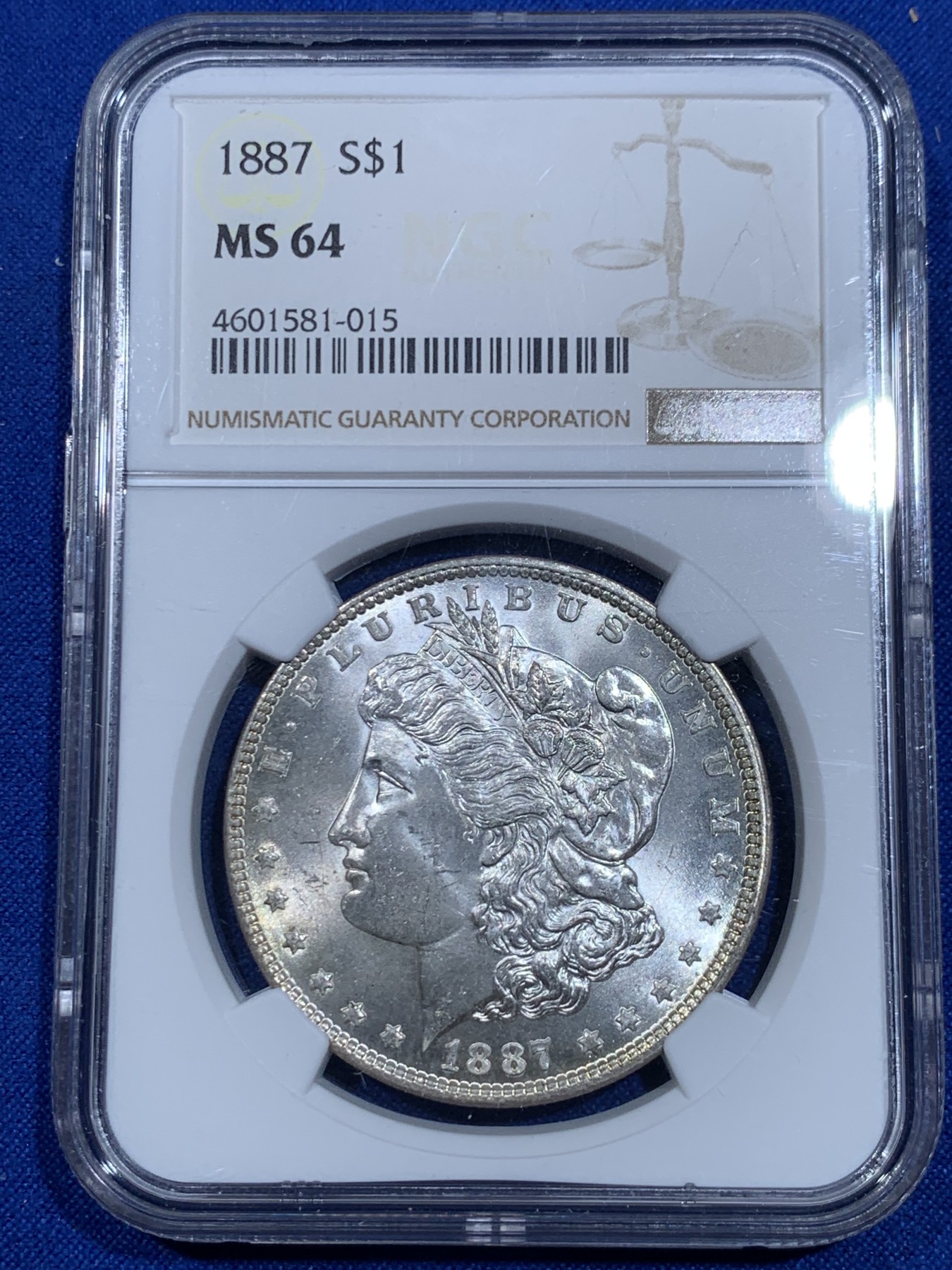 《竞宝斋》第263场-周日，周一 2场连拍 (全场包邮) NGC MS64 美国1887年摩根银币