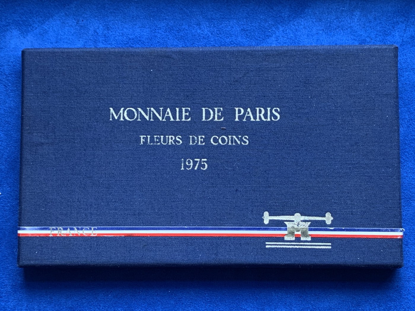 《竞宝斋》第263场-周日，周一 2场连拍 (全场包邮) 法国 1975年 九枚套 大力神50法郎套币 造币厂封装 状态一流