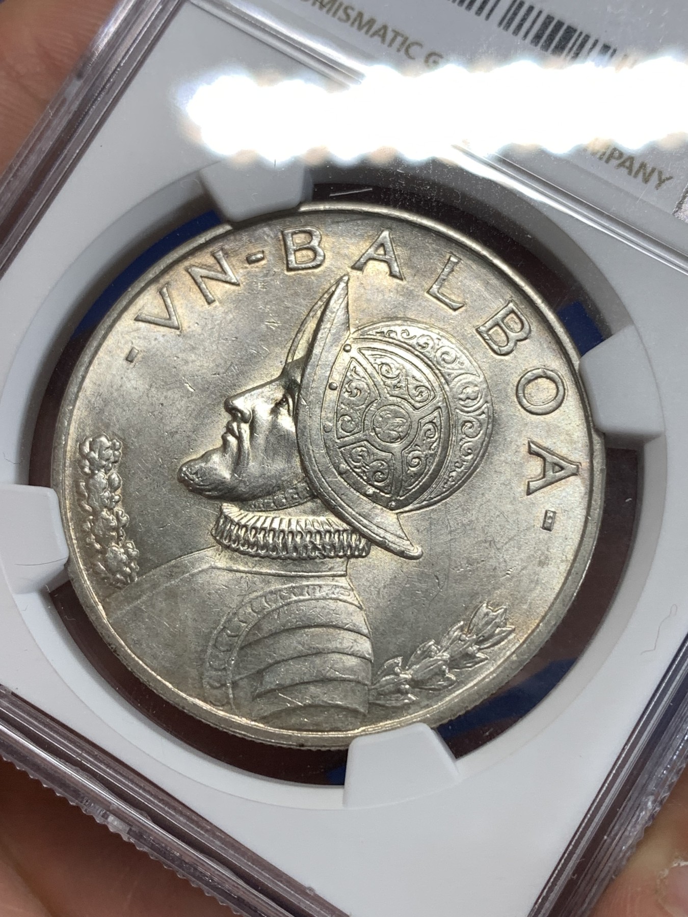 《竞宝斋》第263场-周日，周一 2场连拍 (全场包邮) NGC MS62 巴拿马1947年一巴尔博亚大银币，底板转光，拉丁美洲主币，有上涨空间。