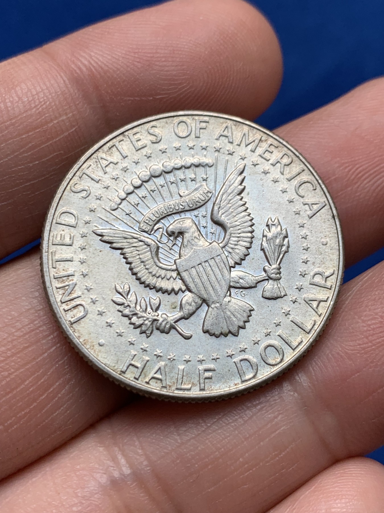 《竞宝斋》第263场-周日，周一 2场连拍 (全场包邮) 1966美国肯尼迪半圆银币