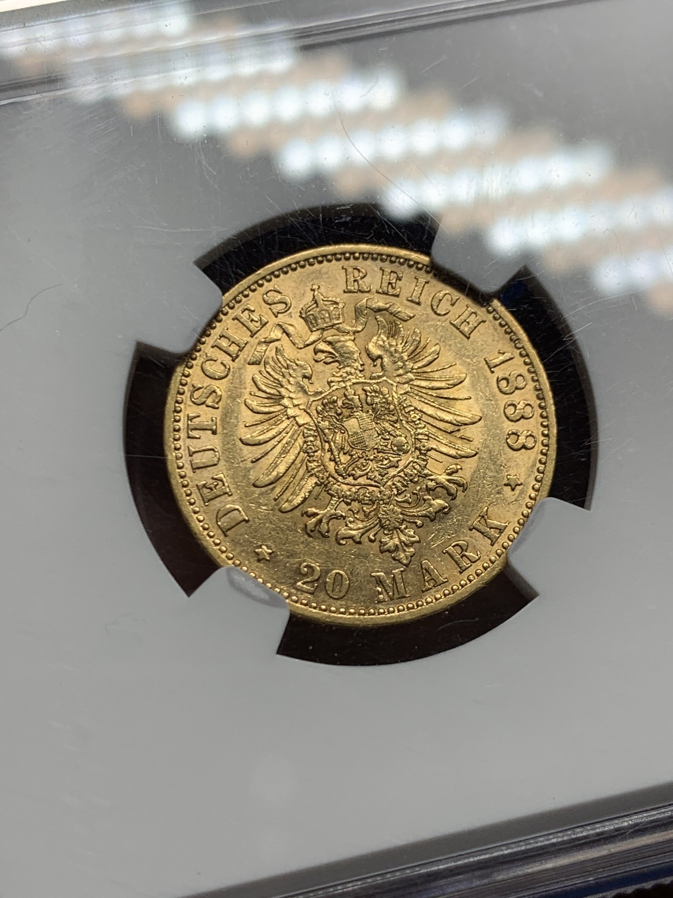 《竞宝斋》第263场-周日，周一 2场连拍 (全场包邮) NGC AU55 德国普鲁士1888三皇之年威廉二世短翅 20马克金币 三皇之年 威二金币极少见