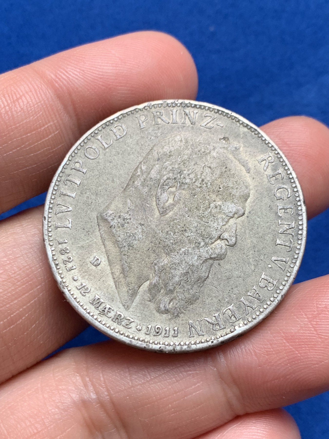 《竞宝斋》第263场-周日，周一 2场连拍 (全场包邮) 德国1911年巴伐利亚利奥波德5马克大银币 原味包浆 自然流通