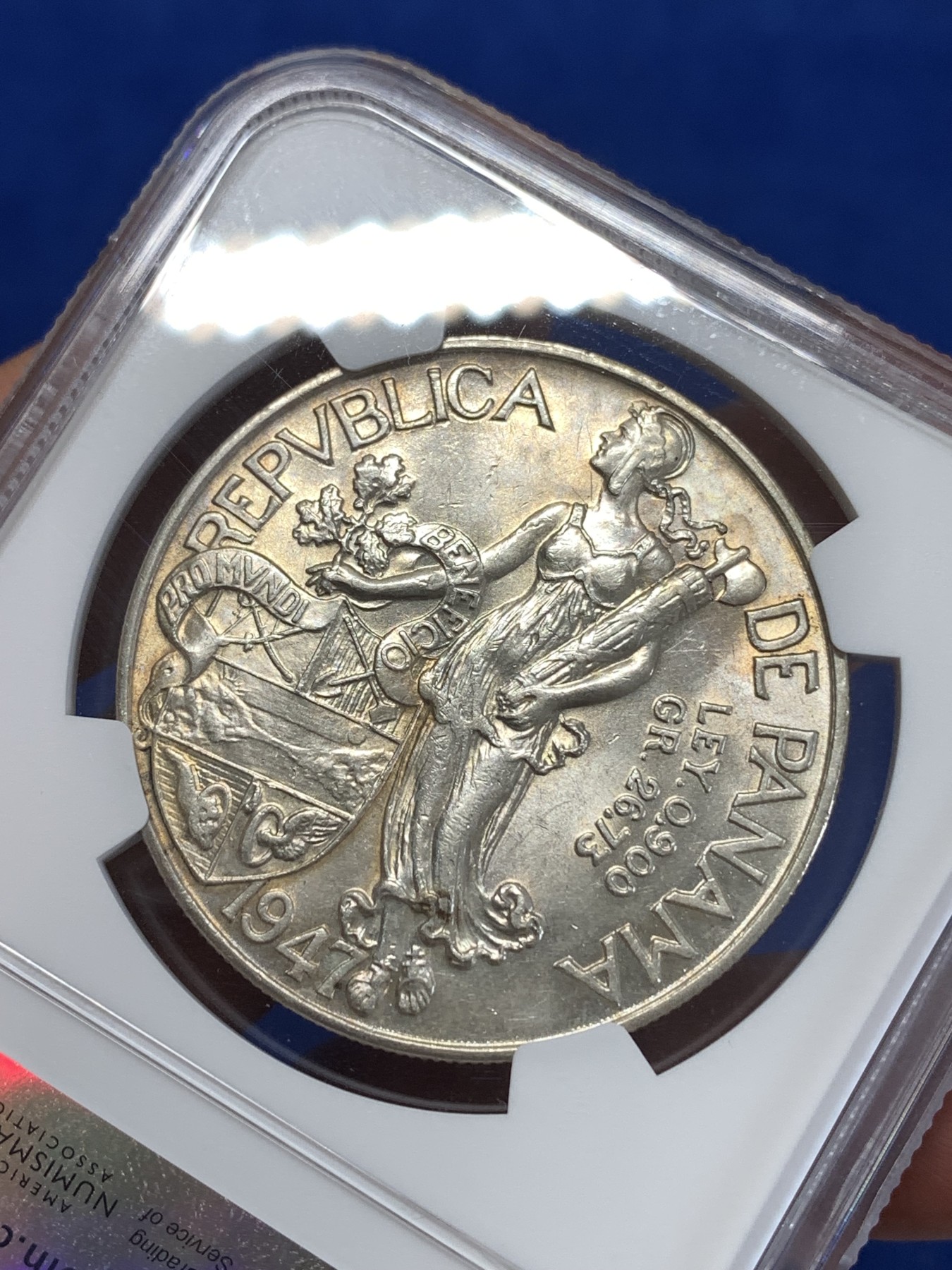 《竞宝斋》第263场-周日，周一 2场连拍 (全场包邮) NGC MS62 巴拿马1947年一巴尔博亚大银币，底板转光，拉丁美洲主币，有上涨空间。