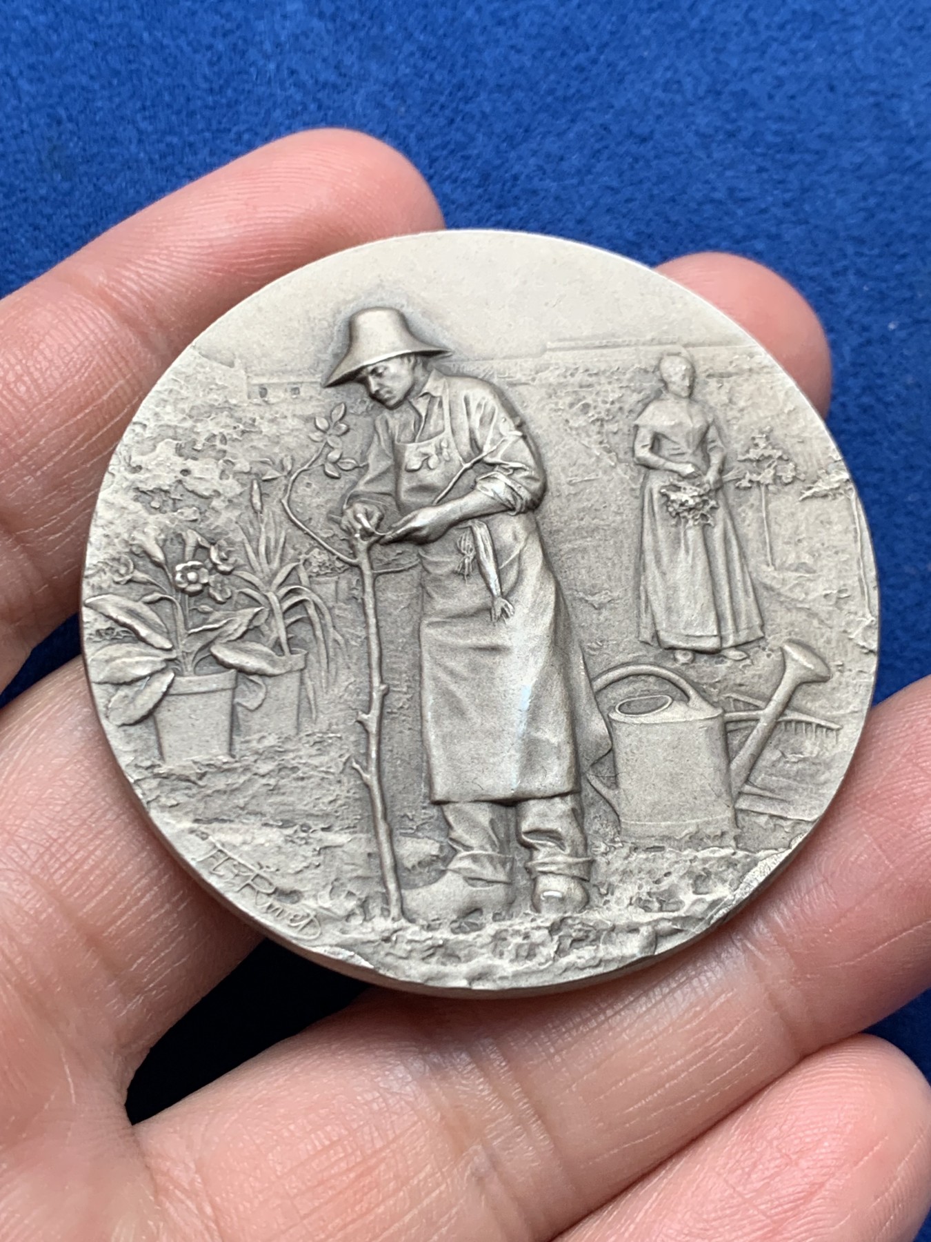 《竞宝斋》第264场-周日，周一 2场连拍 (全场包邮) 法国迪耶普 十九世纪初 农业纪念 银章 61.95克 49.5mm 丰饶角银标