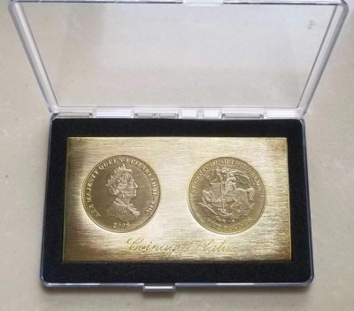 【币将精彩】世界钱币拍卖专场(2024-7-24) - 特里斯坦和达库尼亚TDC2008年圣乔治屠龙铜版硬币  镀金铜合金215克，110x610毫米，发行5000枚 带证书包装。