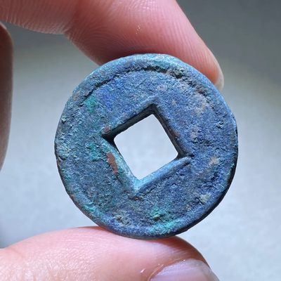 【古泉藏轩阁】古钱币专场 第115期，周日18：50，全场0元起拍，关注领福利！ - 王莽  货泉饼钱  11.6克多  近12克！原汁原味 巨厚无比