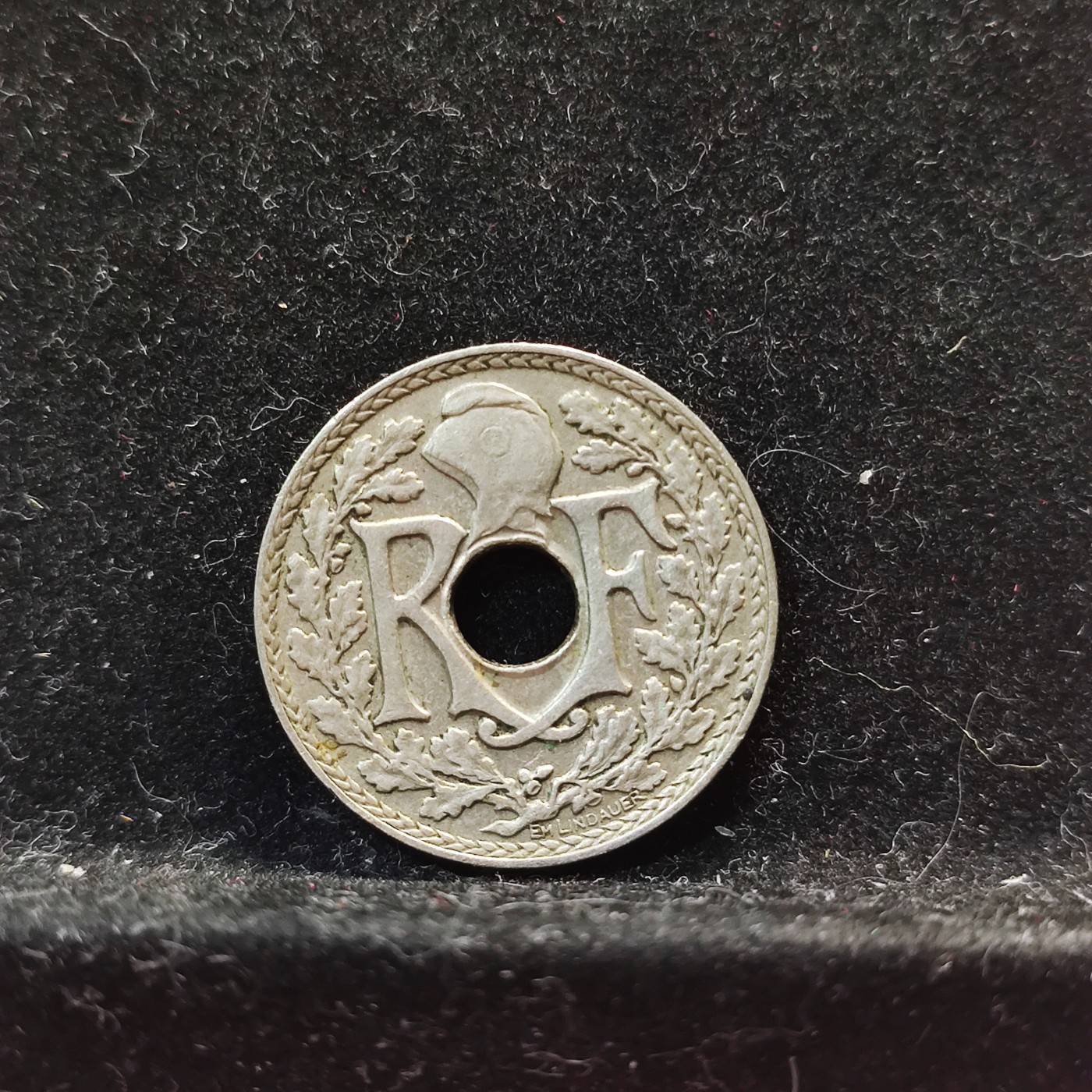 【城南旧事】世界钱币专场-五一精品场 法国1930年中孔5分好品