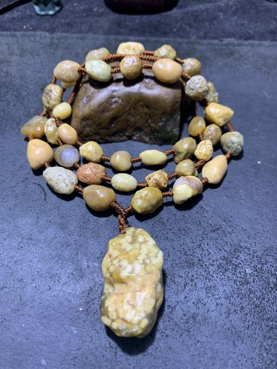 精美阿拉善老料鱼籽纹筋脉石玛瑙项链一条 - 精美阿拉善老料鱼籽纹筋脉石玛瑙项链一条