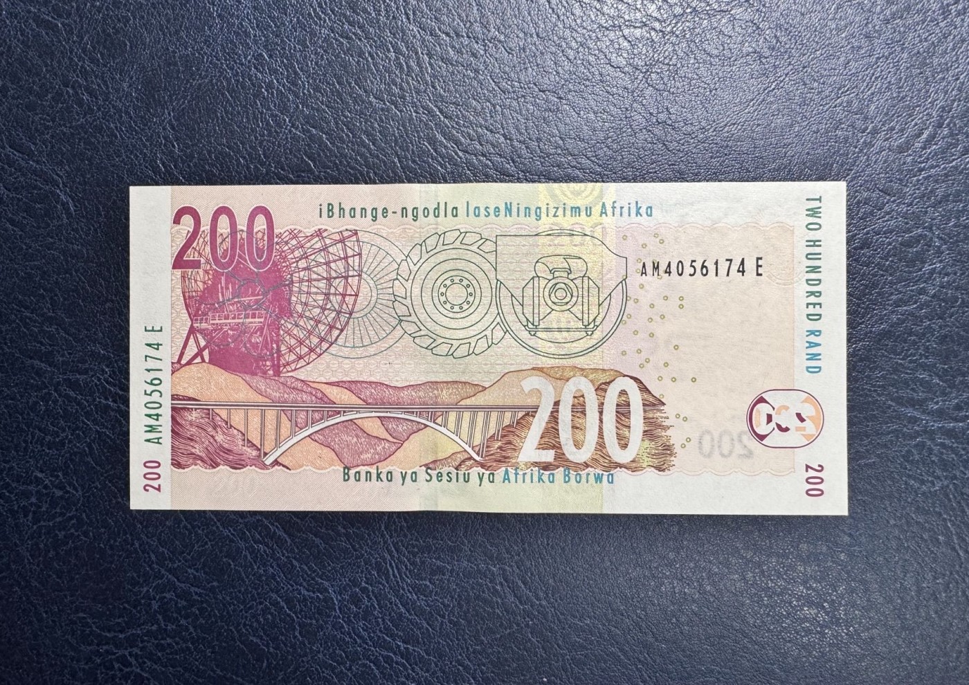 收藏联盟Quantum Auction 第342期拍卖  南非2005年200兰特 品相全新UNC a版签名 花豹