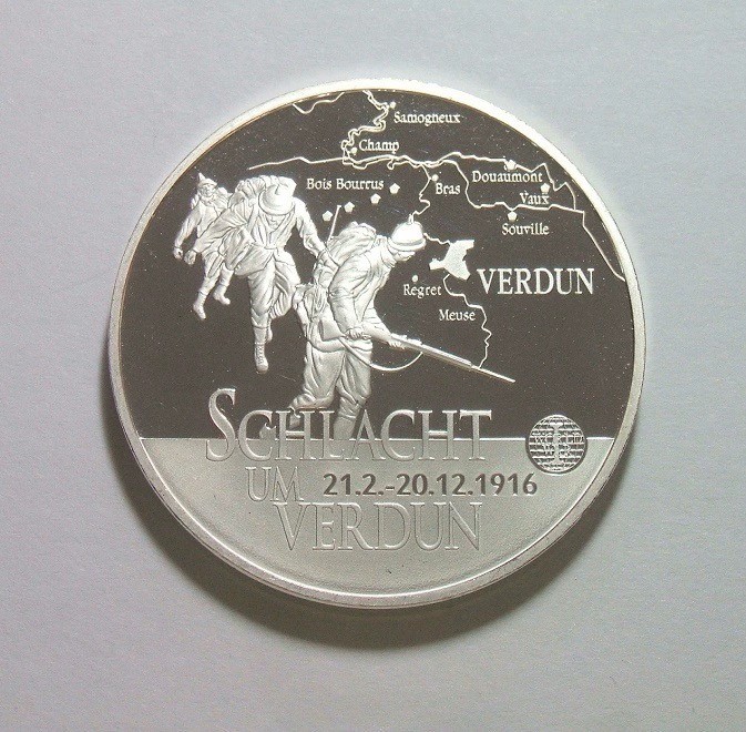 一战著名凡尔登战役+鹰徽 精制大镀银章 40MM