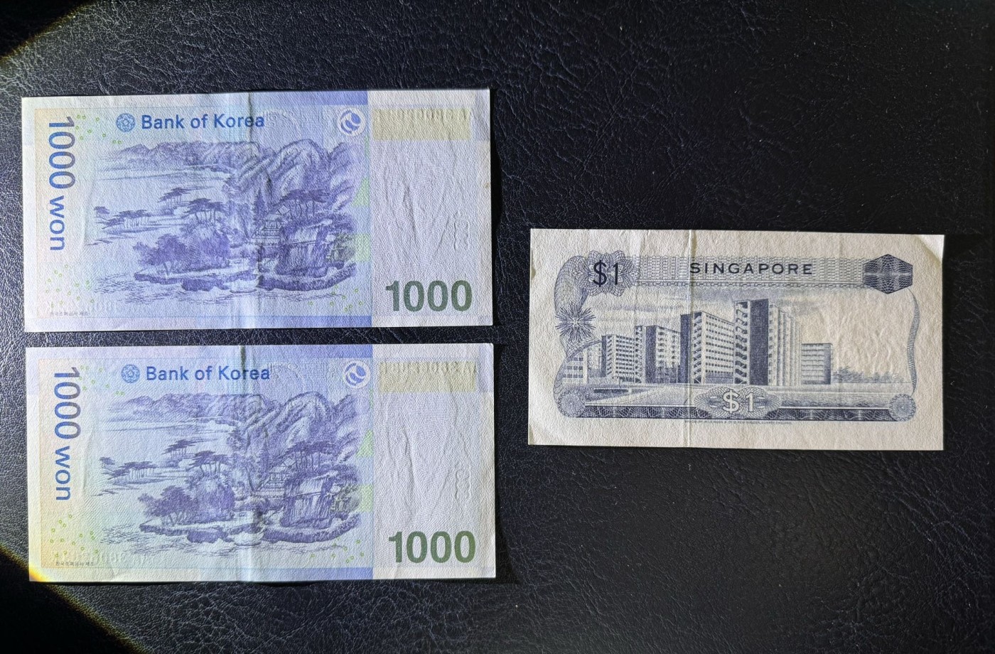 收藏联盟Quantum Auction 第342期拍卖  韩国2007年版1000元AA冠两张和新加坡1967年版1元 非全新 品相如图