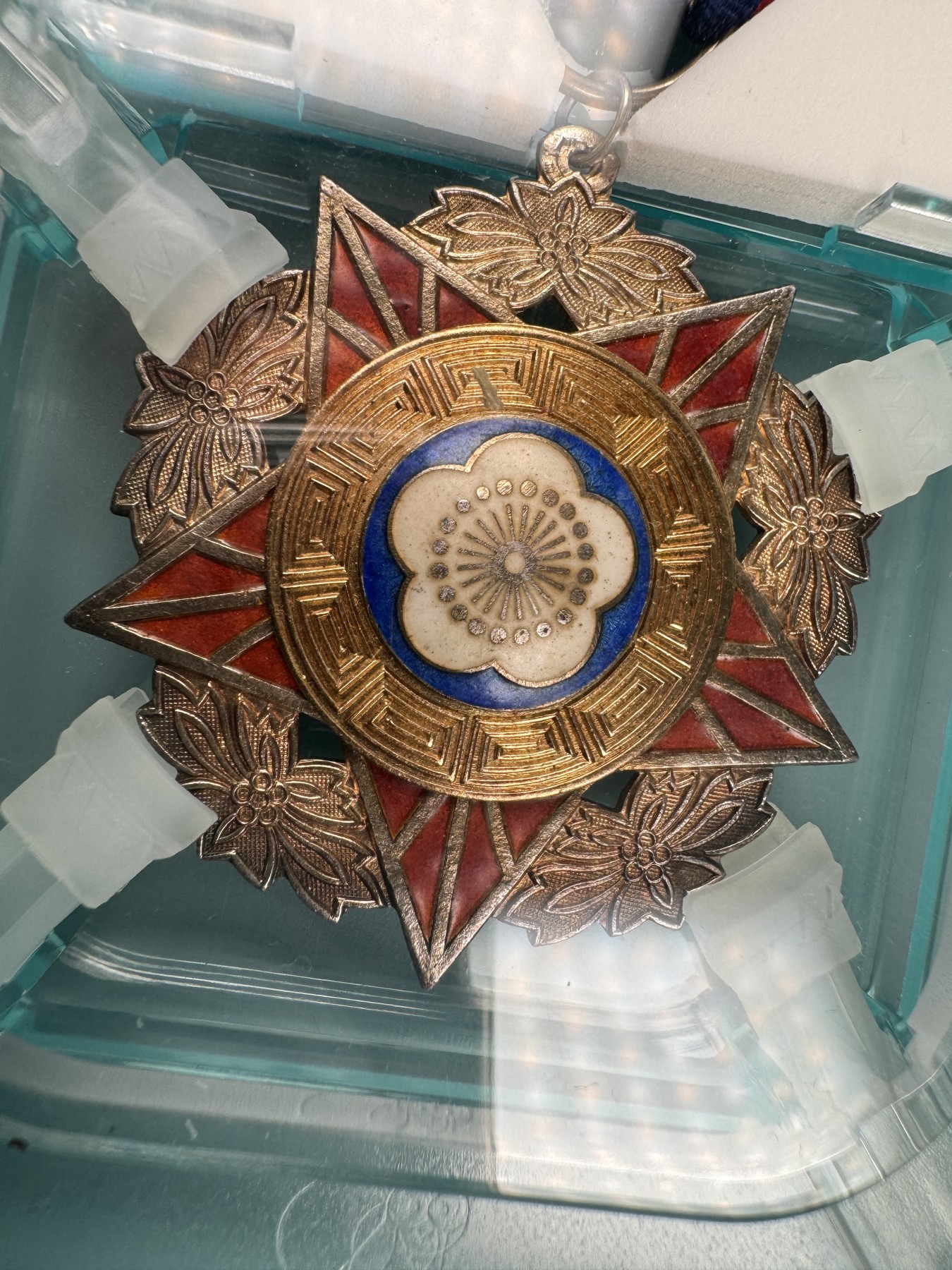 秋玥章舍第二期 25.陆海空军奖章甲种二等（国3303）