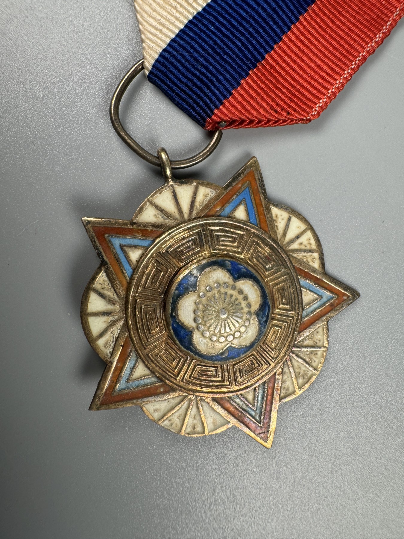 秋玥章舍第二期 29.陆海空军奖章乙种一等9985