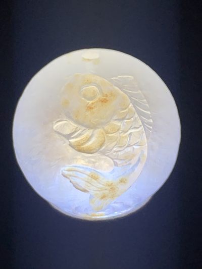 精美冰飘亚光满冰飘糖心料战国红玛瑙手工俏色巧雕鲤鱼出水圆珠一个 精美冰飘亚光满冰飘糖心料战国红玛瑙手工俏色巧雕鲤鱼出水圆珠一个