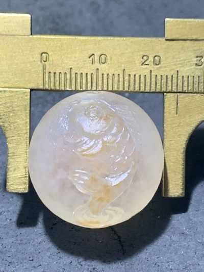 精美冰飘亚光满冰飘糖心料战国红玛瑙手工俏色巧雕鲤鱼出水圆珠一个 精美冰飘亚光满冰飘糖心料战国红玛瑙手工俏色巧雕鲤鱼出水圆珠一个