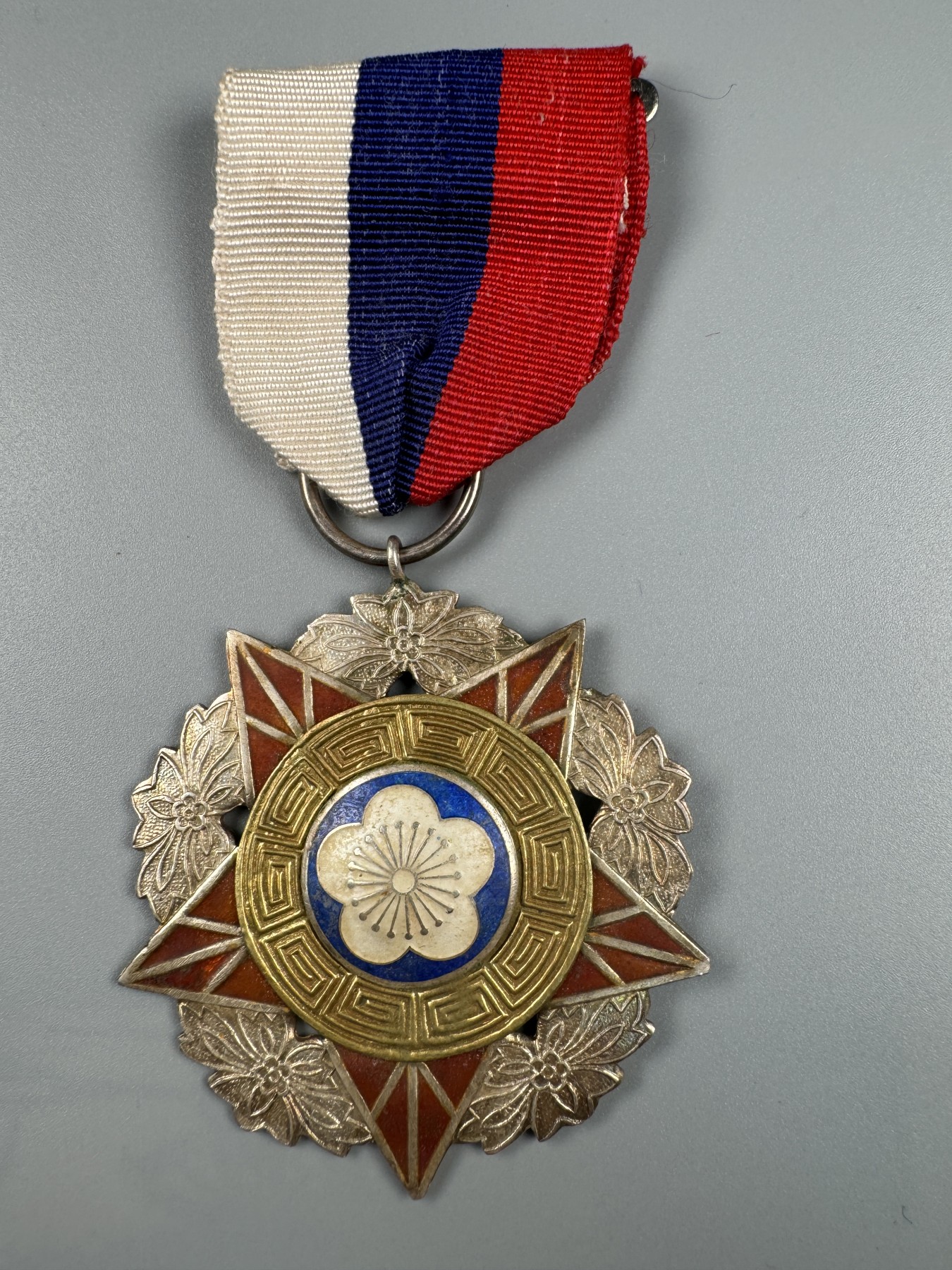 秋玥章舍第二期 27.陆海空军奖章甲种二等7287