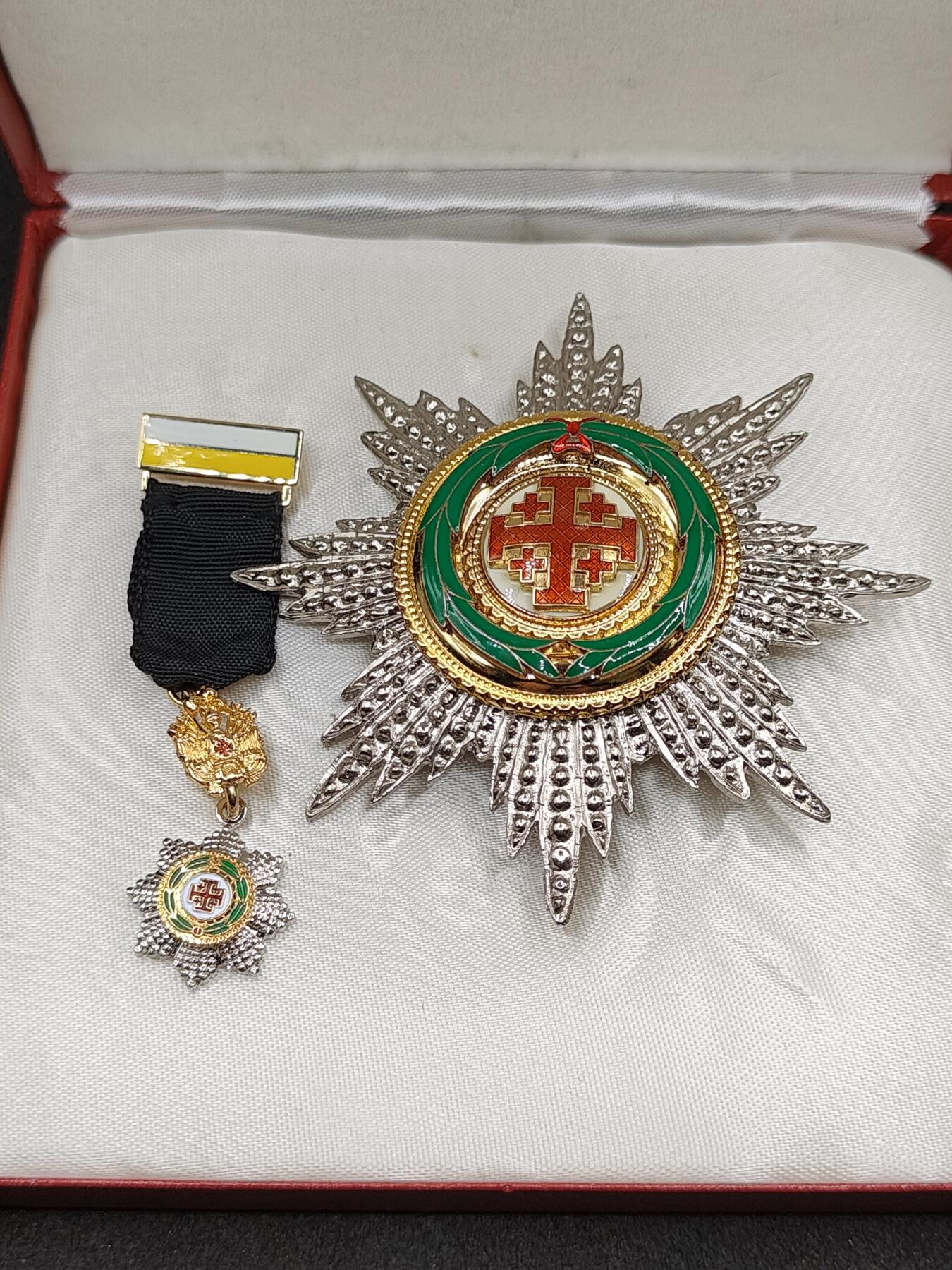 全场0元起拍 第153期 咸鱼国勋章拍卖专场 5月5日（周日）下午6：00开始 蒂冈教皇国聖墓骑士团勋章大军官级星芒章带略