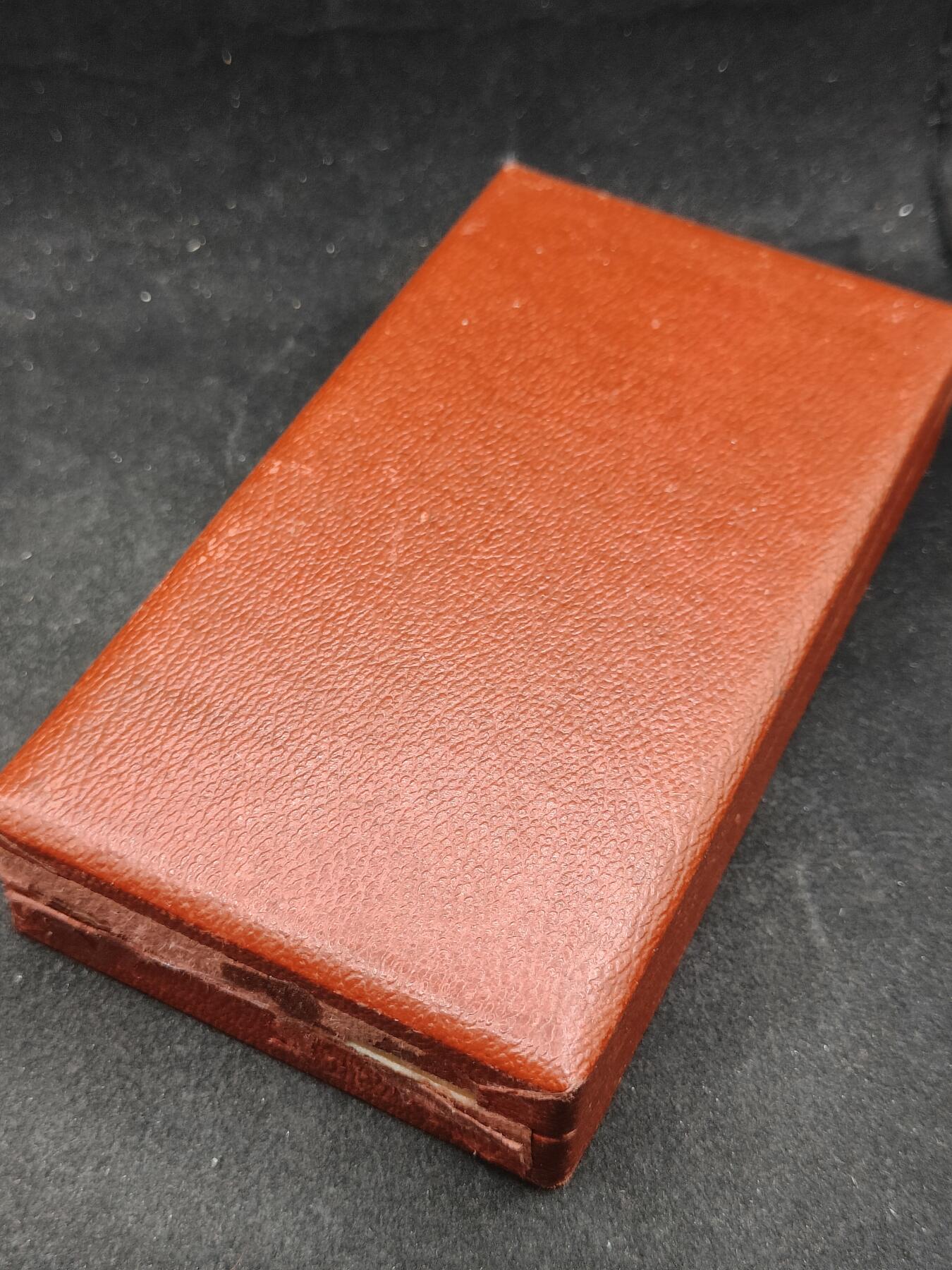 全场0元起拍 第153期 咸鱼国勋章拍卖专场 5月5日（周日）下午6：00开始 东德劳动旗帜勋章带盒略