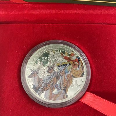 康怡轩钱币【俄罗斯+纽埃+新西兰+基里巴斯+德国 专场】第435期 - 2012年基里巴斯发行圣诞老人5元彩色精制纪念银币