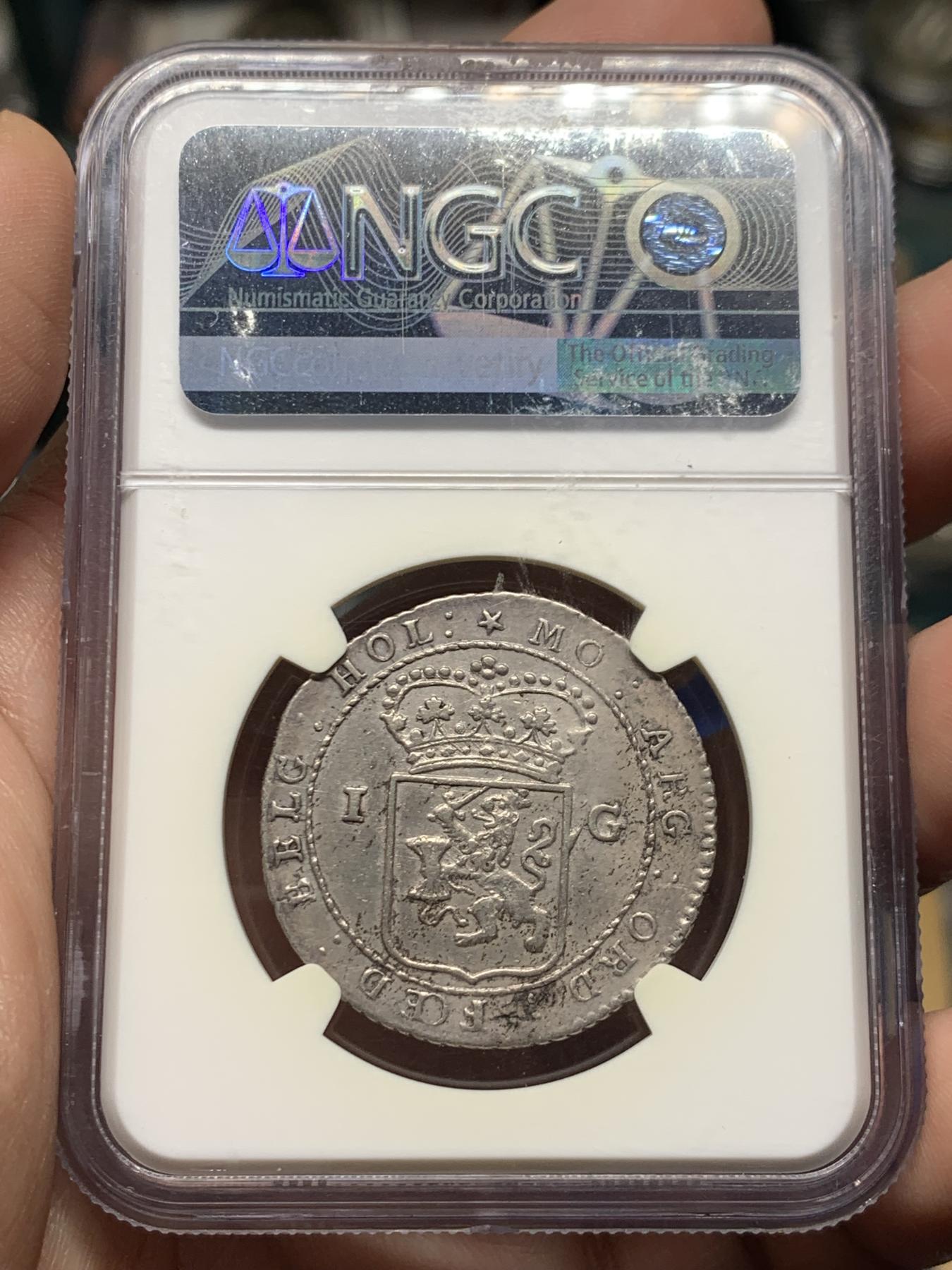 《竞宝斋》立夏专场特拍 （第2-1场）全场顺丰包邮 265场 NGC AU58 荷属巴达维亚1802年帆船1盾银币 好状态老包浆