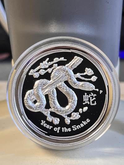 第178期拍卖【长期征集拍品】 - 原厂盒证1盎司澳大利亚2013年生肖蛇年高浮雕加厚精制银币999银31.135克直径32.6毫米银价379