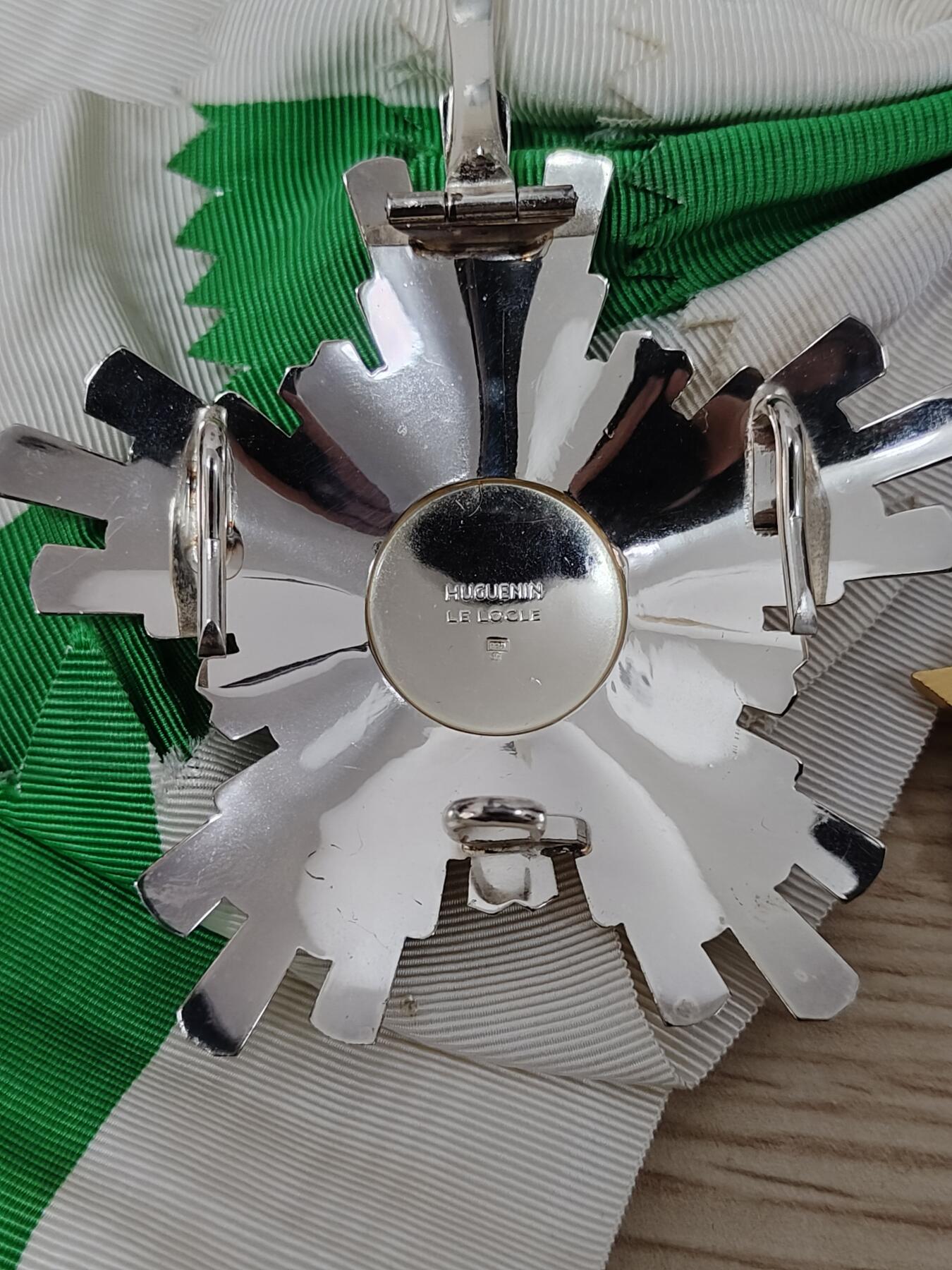 全场0元起拍 第153期 咸鱼国勋章拍卖专场 5月5日（周日）下午6：00开始 叙利亚大十字级功绩勋章大绶星芒银质带标