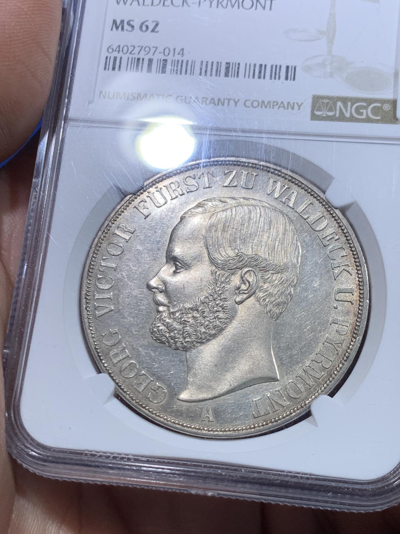 《竞宝斋》立夏专场特拍 （第2-1场）全场顺丰包邮 265场 NGC MS62 德国19世纪瓦尔德克-皮埃蒙特公国1856年流通2泰勒 发行量11375枚 经典小邦 37.11克大银币 即便在德拍上也是极少能见到的2T品种