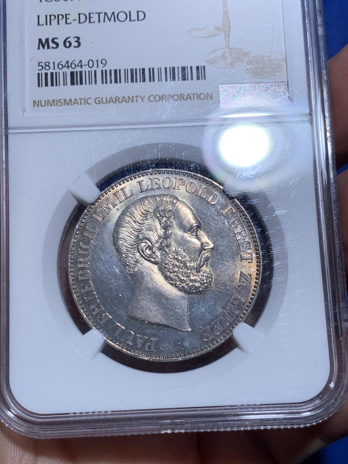 《竞宝斋》立夏专场特拍 （第2-1场）全场顺丰包邮 265场 NGC MS63 德国1860年利普-德特莫尔德泰勒 德意志小邦国发行量少 设计精美 环彩金光 状态夺目