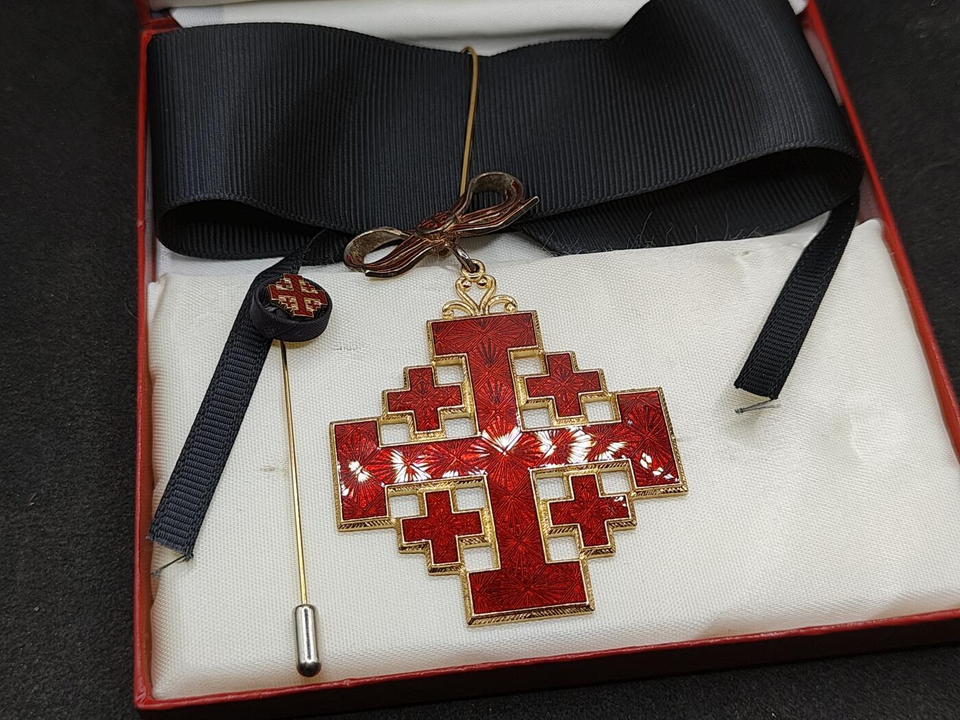 全场0元起拍 第153期 咸鱼国勋章拍卖专场 5月5日（周日）下午6：00开始 梵蒂冈教皇国聖墓骑士团勋章大军官级副章颈授章带略