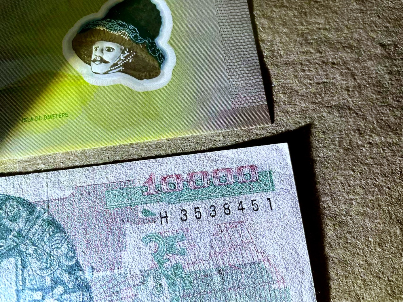 【Blue Auction】✨世界纸币精拍第470期【精】 【一组2张】尼加拉瓜 200科多巴 A/1首发冠 UNC&墨西哥 10000比索 UNC-