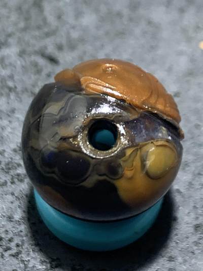 精美亚光战国红玛瑙手工巧雕胖鲤鱼小圆珠一个，寓意，富贵有鱼， 精美亚光战国红玛瑙手工巧雕胖鲤鱼小圆珠一个，寓意，富贵有鱼，