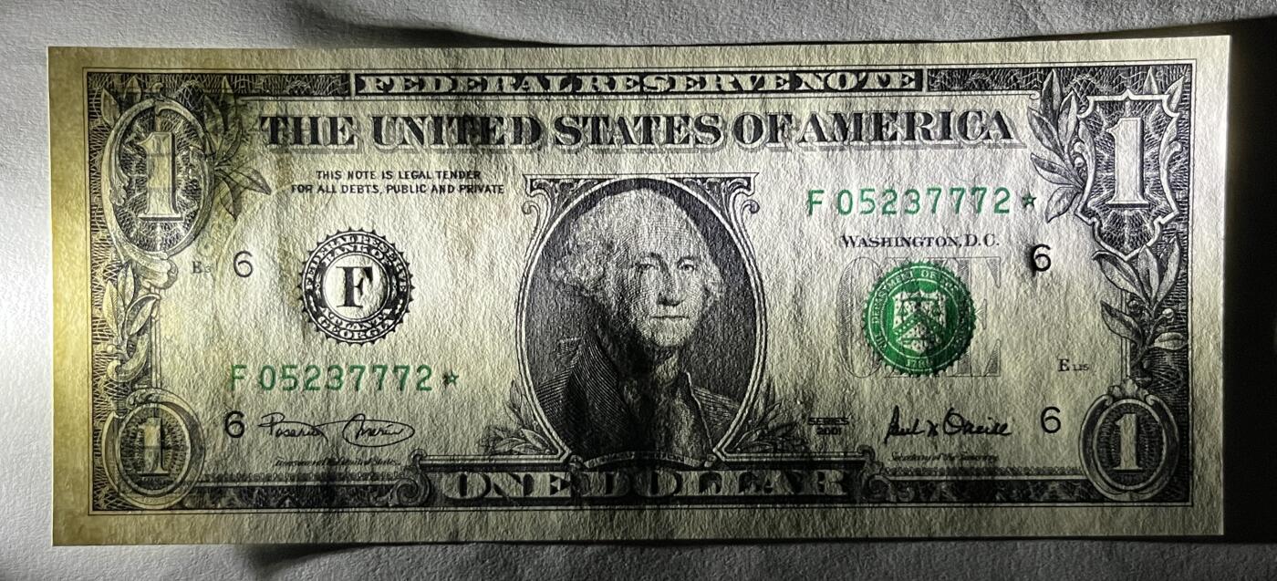 Chase Auction 第29期 - - 邮票、银币、外钞、民国钞和人民币混合场！（持续更新中） 2001年 1美元 联邦储备券 ⭐星补号 三张（三连号）