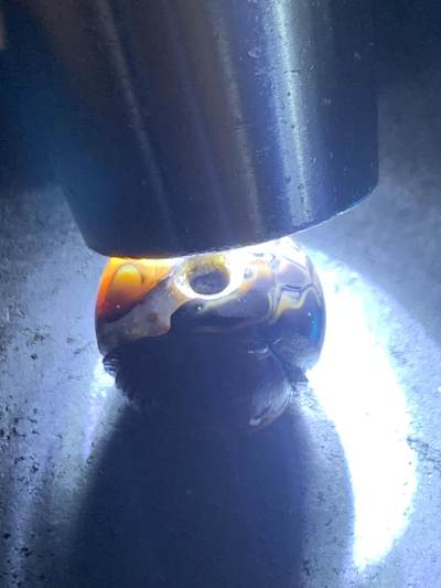 精美亚光战国红玛瑙手工巧雕胖鲤鱼小圆珠一个，寓意，富贵有鱼， 精美亚光战国红玛瑙手工巧雕胖鲤鱼小圆珠一个，寓意，富贵有鱼，