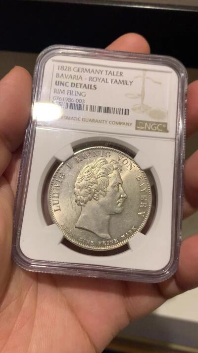 《竞宝斋》立夏专场特拍 （第2-1场）全场顺丰包邮 265场 NGC UNC 德国1828巴伐利亚纪念泰勒大银币 正面皇帝 背面是特蕾莎皇后和8个子女 寓意非常好 祝福王室 细节很好 非常经典和精美
