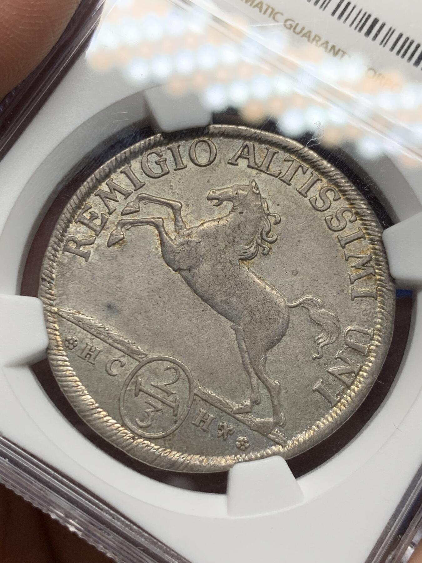 《竞宝斋》立夏专场特拍 （第2-1场）全场顺丰包邮 265场 NGC AU58 德国 1699年 布伦瑞克 飞马 2/3泰勒银币 带包浆 很不错