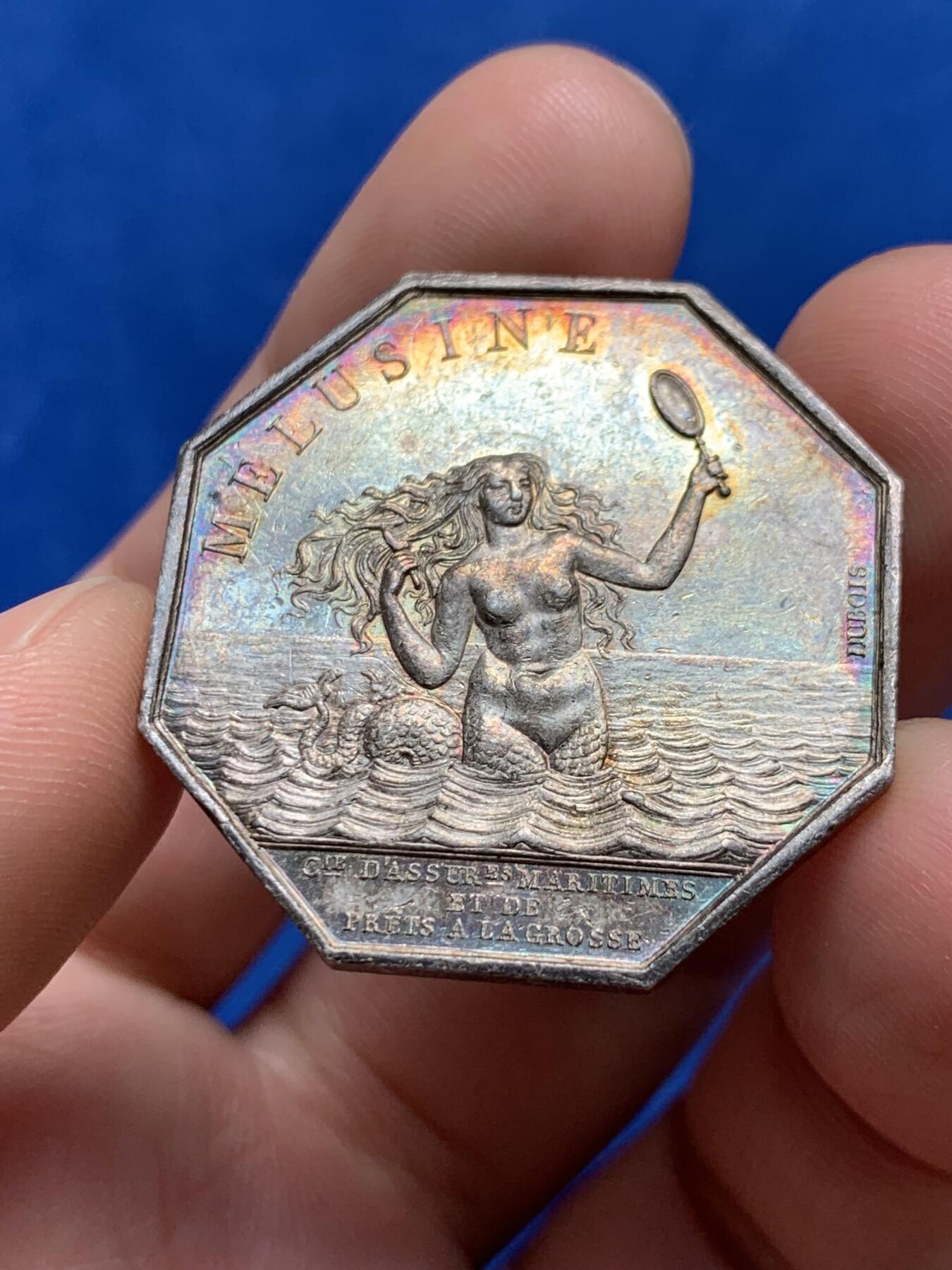 《竞宝斋》立夏专场特拍 （第2-1场）全场顺丰包邮 265场 名誉品 法国1832至1841年海洋保险 海妖美人鱼 八角银质代币  约17.35克 33.2mm 神灯边铭