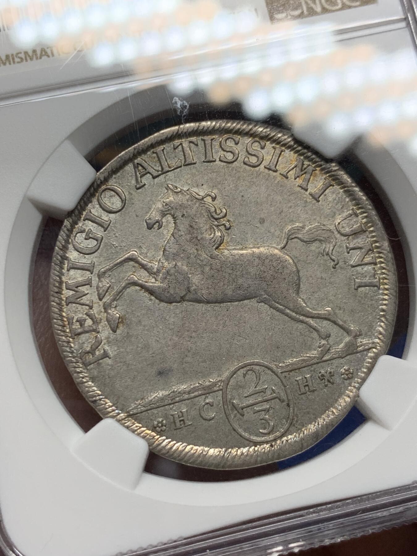 《竞宝斋》立夏专场特拍 （第2-1场）全场顺丰包邮 265场 NGC AU58 德国 1699年 布伦瑞克 飞马 2/3泰勒银币 带包浆 很不错