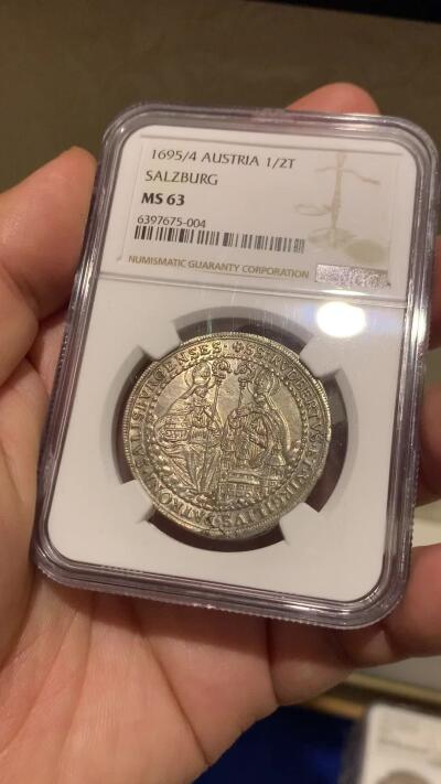 《竞宝斋》立夏专场特拍 （第2-1场）全场顺丰包邮 265场 冠军分 NGC MS63 神圣罗马帝国 萨尔茨堡半泰勒 1695/4骑字版冠军！均匀淡金色银光，极少版本，记录仅有两枚。AW拍卖纪录含佣金约8600RMB！