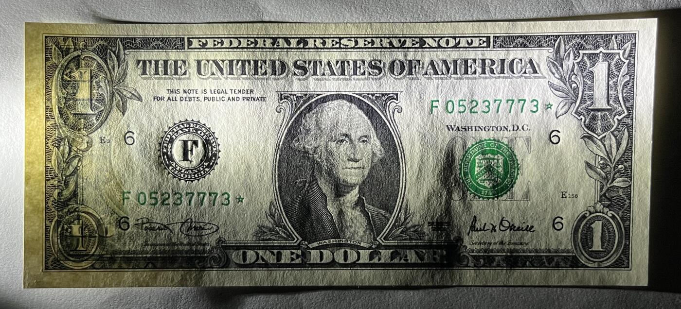 Chase Auction 第29期 - - 邮票、银币、外钞、民国钞和人民币混合场！（持续更新中） 2001年 1美元 联邦储备券 ⭐星补号 三张（三连号）