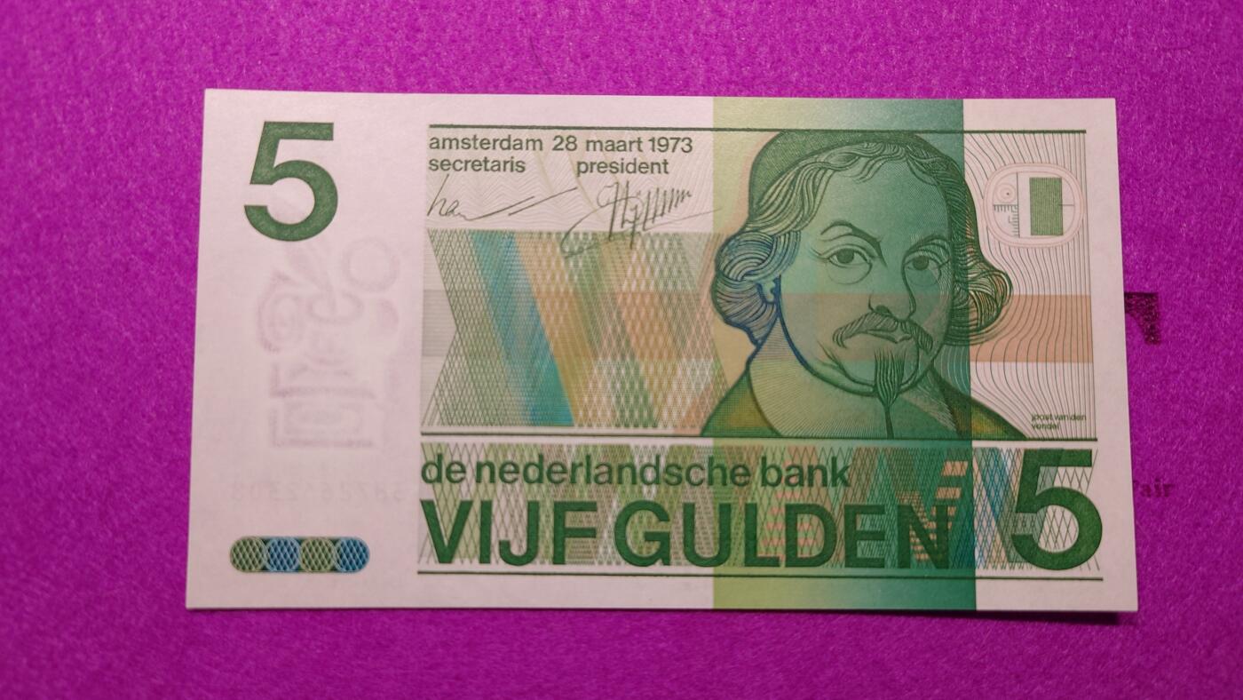 【世界钱币】精选微拍第103期暨2024年第14期  部分卖剩新品展示 1973年荷兰5盾 全新绝品无4 