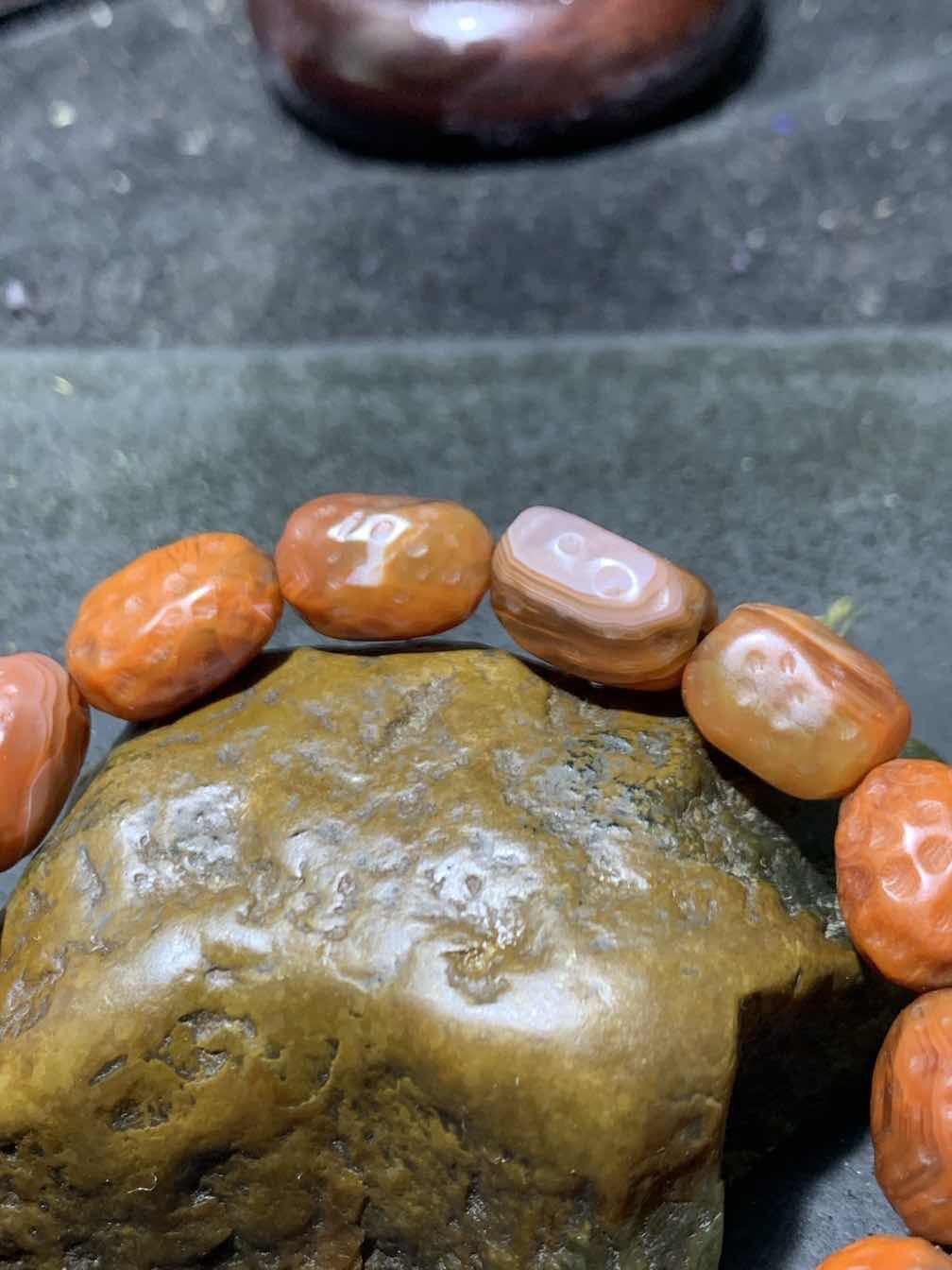 精美川料南红玛瑙陨纹随形珠手串一条